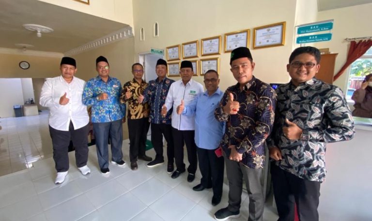 Kunjungi UNU Sumbar, Waketum PBNU Janji Bantu Pengembangannya