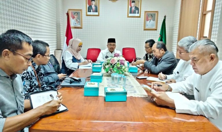 Sekdaprov Sumbar Dukung IMLF Satu Pena Sumbar