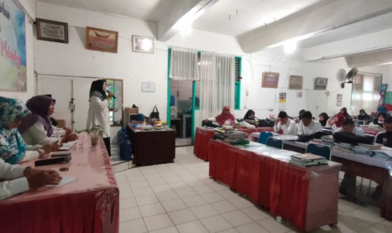 Sambut Plt Kaur TU, Warga MTsN 1 Padang Inginkan Peningkatan Good Gavernance