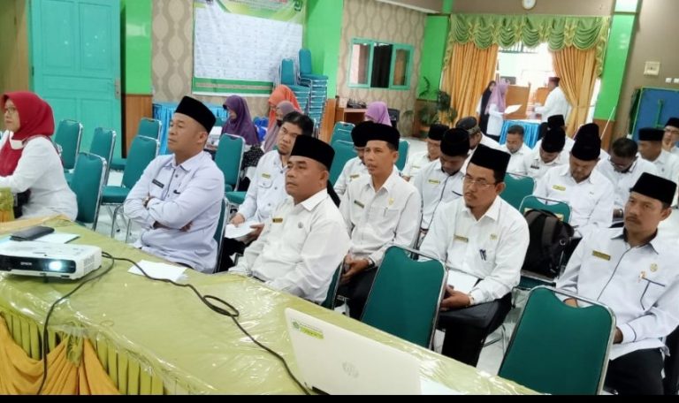 Dafril Tuanku Bandaro, Wakahumas MTsN 1 Padang Ikuti Sosialisasi Waqaf