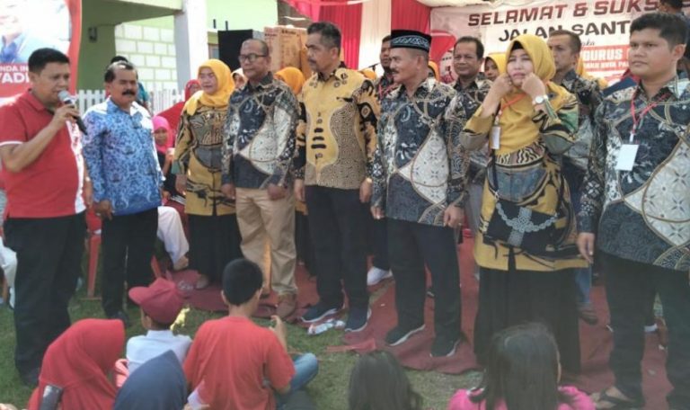 Ratusan Warga Tumpah Ruah Ikuti Jalan Santai Gebyar LPM Korong Gadang 