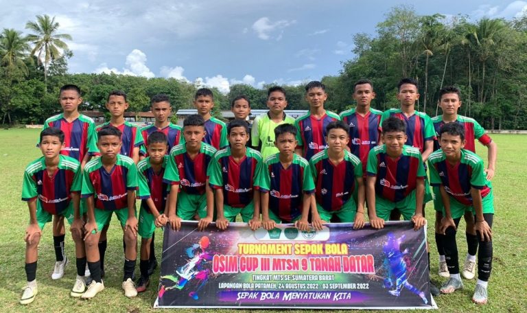 Kesebelasan MTsN 1 Padang Cukur  6-0  Tim MTsN 3 Sijunjung