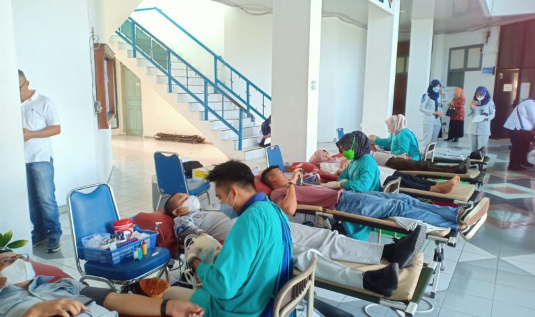 Dishub Sumbar Gelar Donor Darah, 53 Orang Terlibat Berpartisipasi