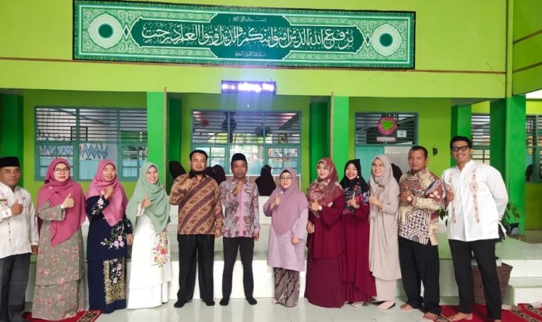 Sembilan Guru MTsN 1 Padang Lulus Tes Seleksi PPG Tahun 2022