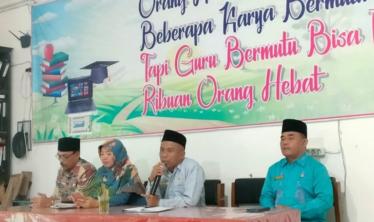 Pimpin Briefing, Isrizal Kuatkan Kebersamaan dan Sinergitas Demi Kemajuan Madrasah