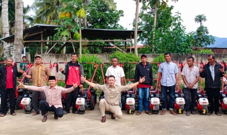 Mario Syahjohan Peduli Petani Solok Selatan dan Solok