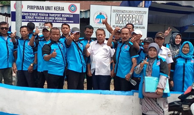 Ketua DPC F SPTI-SPSI Padang Lantik PUK TKBM Teluk Bayur,  Ketua DPD Sumbar Ingatkan Soal Administrasi
