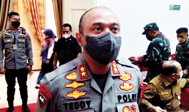 Kapolda Sumbar Irjen Teddy Minahasa Putra Tuangku Bandaro Alam Sati Ditangkap Diduga Terlibat Narkoba