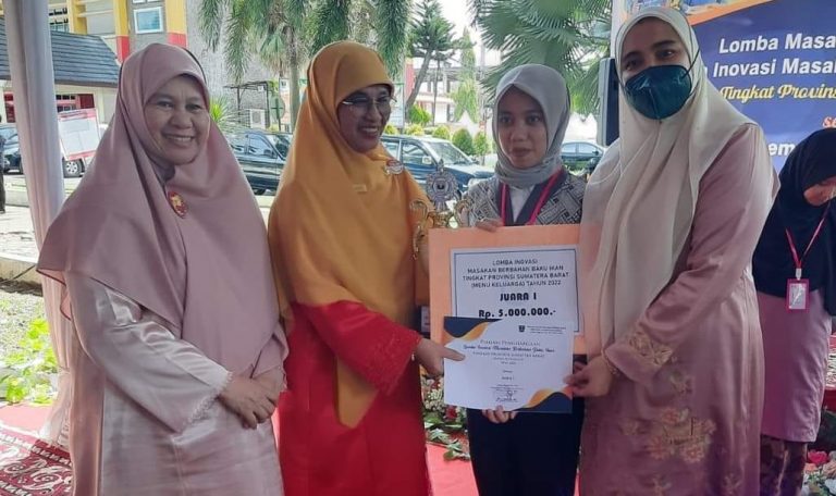 Forikan Bukittinggi Juarai Lomba Masak Serba Ikan 