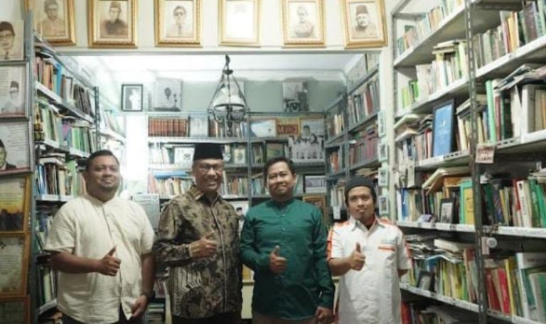 Wakil Walikota Bukittinggi Dorong Kaderisasi Penulis Sejarah Tokoh-Tokoh Minang