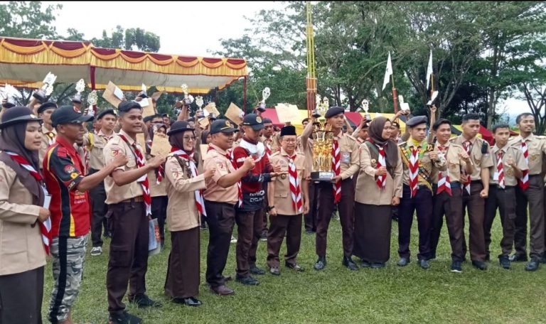 Singkirkan 31 Peserta, MAN 3 Padang Raih Juara Umum LKPP UIN Batusangkar 
