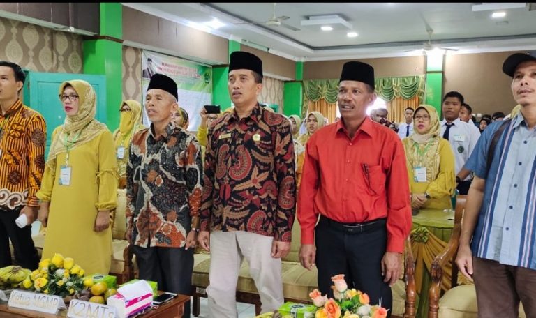 Kakan Kemenag Apresiasi Ajang MGMP Bahasa Indonesia MTs Kota Padang