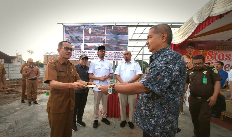 Pengerjaan Rampung, Proyek Drainase Primer Diserahterimakan ke Pemko