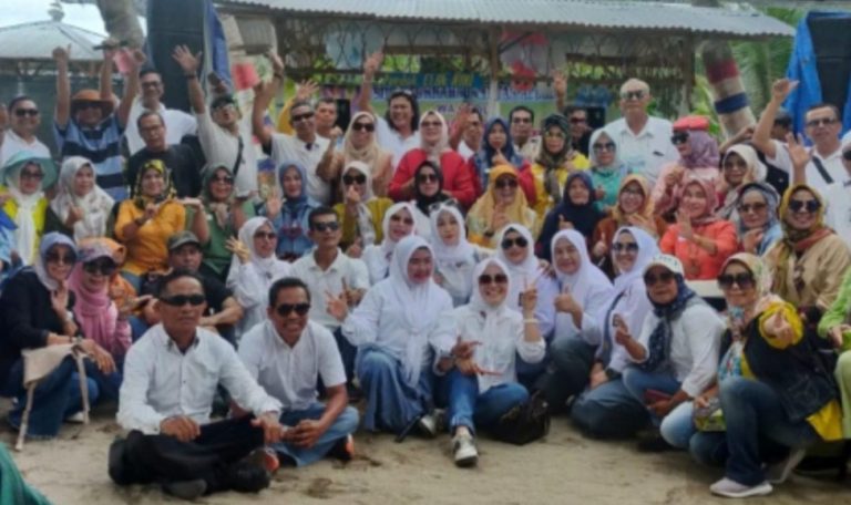 Silaturahmi Lintas Angkatan SMAN 4 Padang untuk Memupuk Kebersamaan 