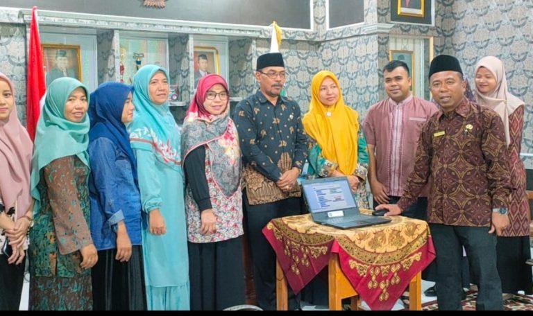 Isrizal Pimpin Submit PMPZI MTsN 1 Padang dengan Nilai 89.63