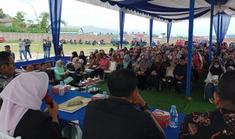 Lebih Kurang 700 Warga MKS Hadiri Reses Anggota Dewan Hj Noni