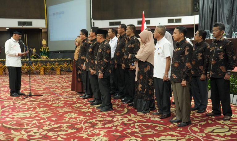 Tekan Angka Pengangguran, Gubernur Mahyeldi Dorong SMK Gandeng Dunia Usaha