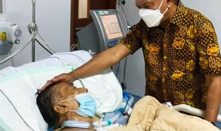 Sumbar Berduka, Mantan Gubernur Azwar Anas Meninggal Dunia