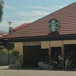 Di depan Rumah Dinas Wako, Starbucks Sudah ada di Kota Padang