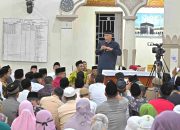 Ingatkan Bahaya Narkoba, Gubernur Mahyeldi Safari Ramadhan di Masjid Raya Lubuk Pandan