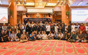 Tingkatkan Ukhuwah Islamiyah di Bulan Ramadan, Semen Padang Buka Puasa Bersama dengan Media