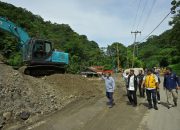 Dikerjakan 32 Alat Berat, Jalan Lembah Anai Rampung 21 Juli 2024