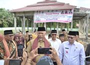 Mahyeldi Hadiri Batagak Kudo-Kudo Masjid SMAN 3 Lubuak Basuang