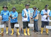 Gubernur Mahyeldi Bersama Pertamina Tanam 1.000 Bibit Mangrove di Taluk Buo Kota Padang