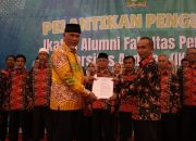 Gubernur Mahyeldi Lantik Pengurus IKA Fakultas Pertanian Unand Cabang Jambi