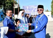 Perumda AM Kota Padang Berikan Hadiah bagi Anak Karyawan yang Breprestasi