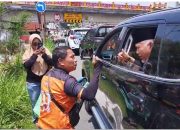 Gawat, Rombongan Gubernur Mahyeldi Dihadang Pedagang Asongan