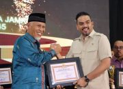 Pemprov Sumbar Raih Peringkat Pertama Jamkrida Award 2024
