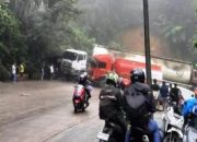 Truk Barang Rusak, Jalan Sitinjau Lauik Buka Tutup