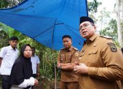 Wabup Tanah Datar Ahmad Fadly Takziah ke Rumah Duka Keluarga Cinta