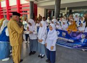 Gubernur Mahyeldi Salurkan MBG untuk Siswa di Kota Padang