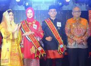 Shintia dan Aidil Dinobatkan Sebagai Uni dan Uda Duta Wisata Padang 2025