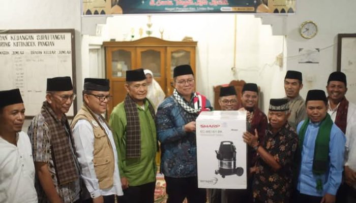 TSR II Wabup Ahmad Fadly Kunjungi Surau Tangah Lintau