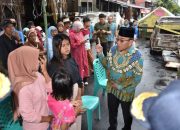 Wawako Padang Maigus Nasir Serahkan Bantuan Baznas bagi Korban Kebakaran Padang Sarai