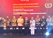 Gubernur Sumbar Mahyeldi Raih Top Pembina BUMD 2025