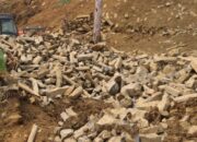 Tidak ada Jejak Perlakuan Manusia, Ahli Geologi Pastikan Batu Andesit Lubuk Alung Hanya Fenomena Alam Biasa