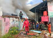 Kebakaran di Belakang Tangsi Padang, Satu Gudang Ludes Terbakar