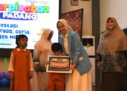 Dian Puspita Apresiasi Kreativitas Siswa TK Pertiwi 1 Padang