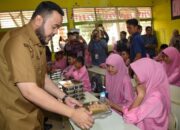 Makan Bergizi Gratis Dimulai di 11 Sekolah Padang