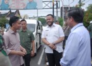 Tinjau Penyaluran BSU bersama Wapres Gibran, Wako Padang Komit Sukseskan Program Nasional