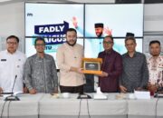 KPU Padang Serahkan Laporan Pemilu dan Pilkada ke Wali Kota
