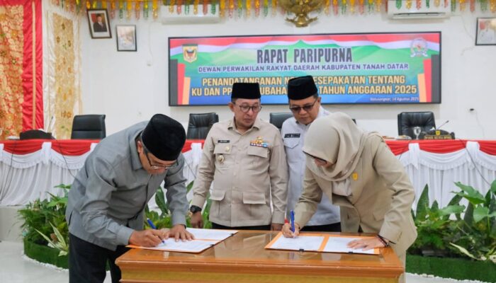 DPRD dan Pemkab Tanah Datar Sepakati KU PPAS Perubahan APBD 2025