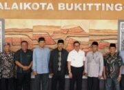 Wako Ramlan Nurmatias Terima Audiensi Niniak Mamak Panitia Pembangunan Masjid Tabliqhiyah Garegeh