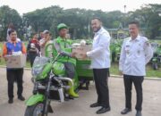 178 Betor Diserahkan Fadly Amran ke Petugas LPS Padang