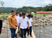 Vasko Tinjau Jembatan Goyang di Pesisir Selatan, Pembangunan Permanen Diprioritaskan