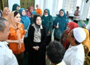 TP-PKK dan DWP Padang Bantu Korban Kebakaran Pasar Gadang